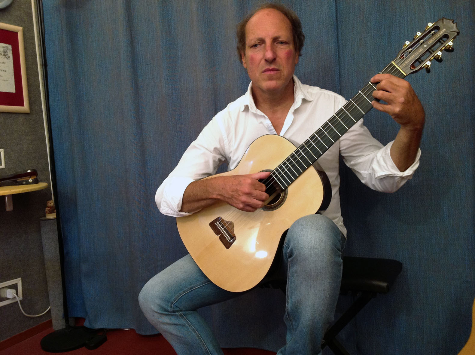 Massimo Agostinelli e la chitarra