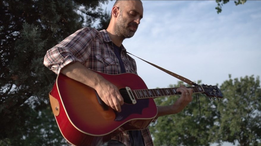 “Vento Caldo”, il nuovo EP del cantautore Michele Pavanello