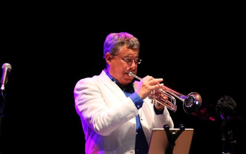 Il grande Nello Salza, ad Arcore, in concerto per Morricone