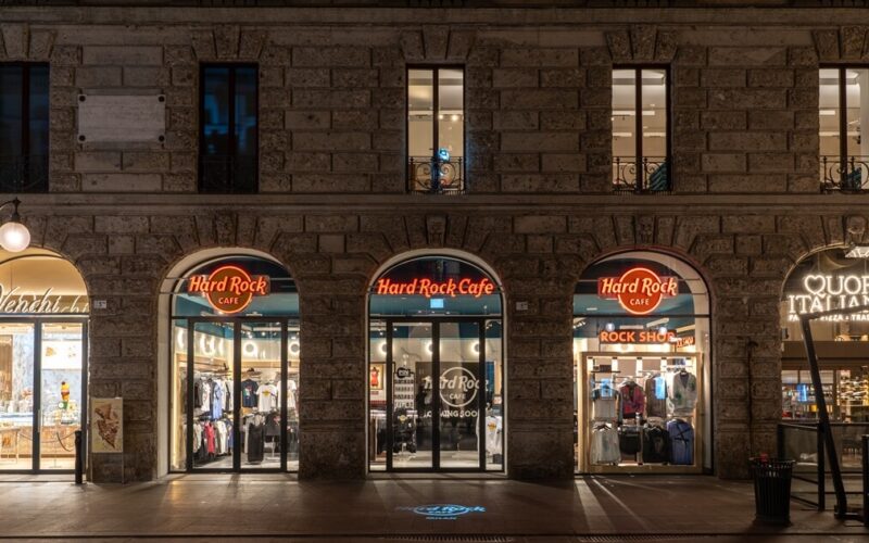 “New talents on stage”, il contest all’Hard Rock Café di Milano