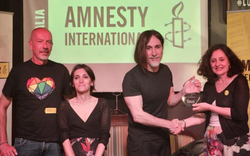 A Manuel Agnelli il Premio Amnesty International Italia con il brano “Severodonetsk”