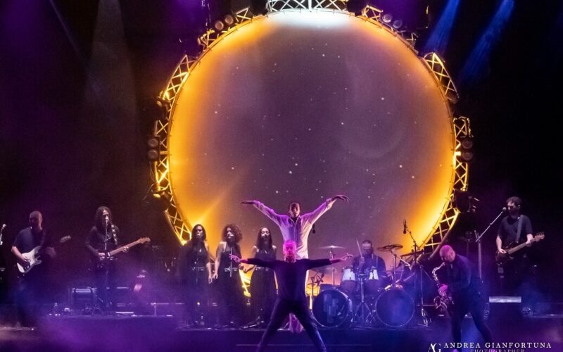 “Shine – Pink Floyd Moon” grande successo al Teatro delle Muse
