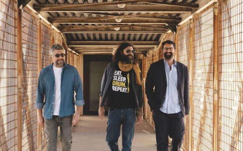 Reunion Trio – “Strange Smile”, il nuovo disco