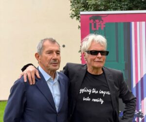 Interviste al regista Julian Temple e il fotografo John Tibery