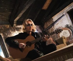 Love Ghost – “Turpentine This House” e “Pointless”